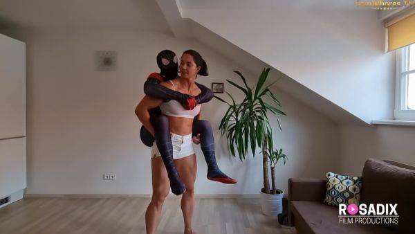 Fbb Hot Brunette Vs Hero - hclips.com on poweredporn.com