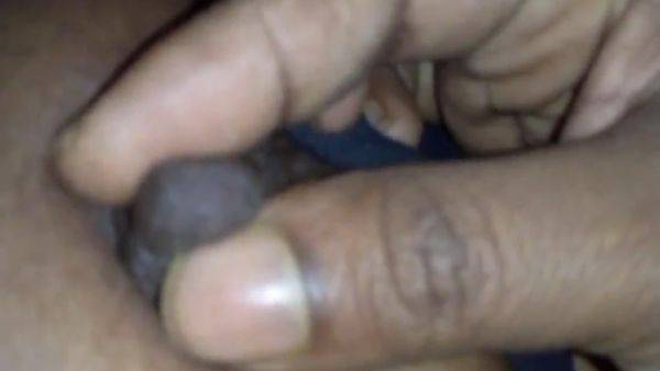 Bete Kiya Kar Raha Hai - hclips.com on poweredporn.com