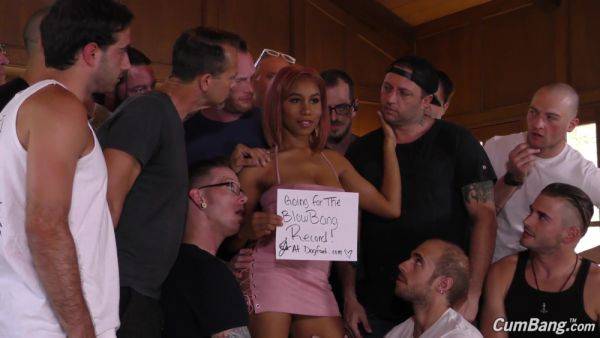 Cute ebony is ready for her first interracial blow bang - hellporno.com on poweredporn.com