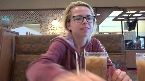 Virtual Vacation In Hawaii With Alina West 6/6 - hotmovs.com on poweredporn.com