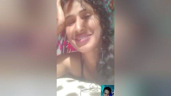 My Cute Girlfriend Showed Me Her Boobs On A Video Call - desi-porntube.com - India on poweredporn.com