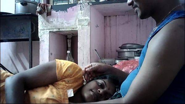 Sexy Wife In Indian House Wife Boobs Pressing - upornia.com - India on poweredporn.com