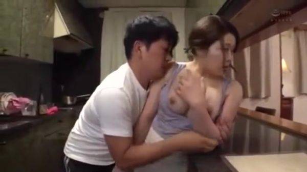 08335,A woman's pleasure is in full swing! - hotmovs.com on poweredporn.com