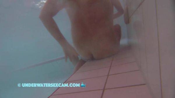 A Long Story Of A Young Girl With An Old Man - hclips.com on poweredporn.com