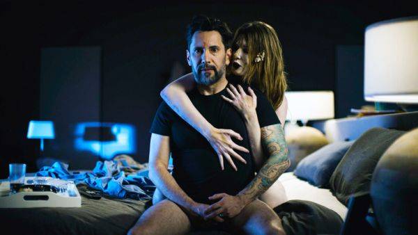 Depressed morgue employee gets haunted by Jane Doe at home - txxx.com on poweredporn.com