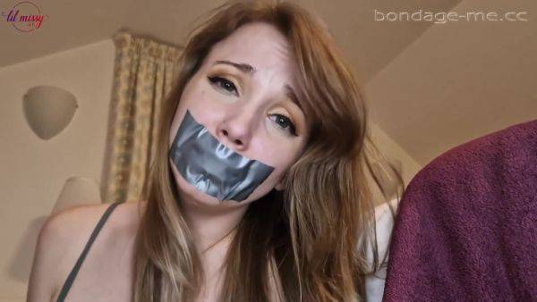 Kiwi Sweet In Bed Bound - videohdzog.com on poweredporn.com