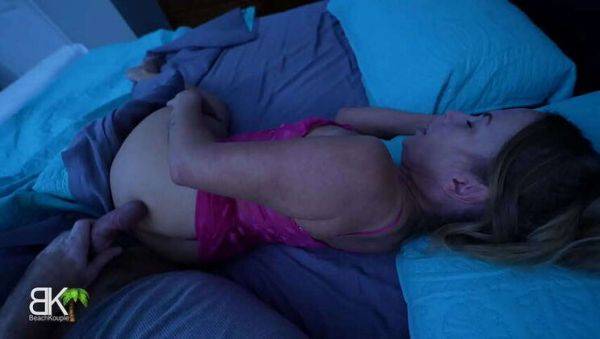 Listen to Your Step-mom: You Need to Put It in My Mouth! - Amateur Blowjob - veryfreeporn.com on poweredporn.com