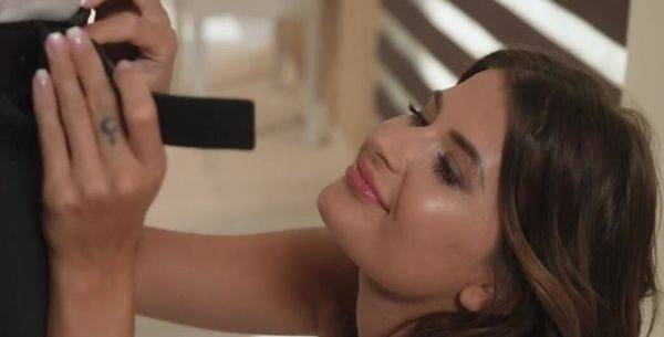 Cheating Brunette Wife Bangs Her Gym Partner At Home - inxxx.com on poweredporn.com