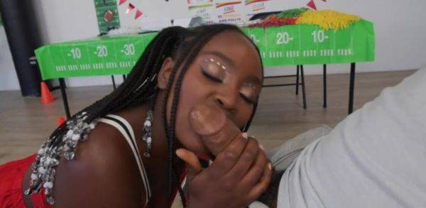 Ebony Cheerleader Sits On Her Instructor's Cock - inxxx.com on poweredporn.com