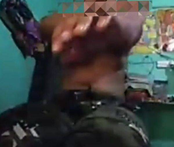 Fingering on video call - inxxx.com - India on poweredporn.com