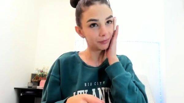 Amateur Webcam Teen Masturbates And Teases - drtuber.com on poweredporn.com