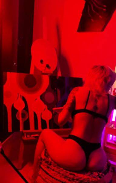 Busty amateur blonde solo - drtuber.com on poweredporn.com