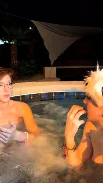 College lesbian teen amateurs give oral outdoors - drtuber.com on poweredporn.com