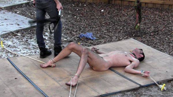 Chase Endick Aroused As His Balls And Cock Get Brushed - drtuber.com on poweredporn.com