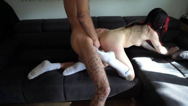 I Know Exactly How To Distract Him - hclips.com on poweredporn.com