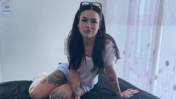 My Stepsisters Best Friend Effyafterdark Snuck Into My Room To Get Filled With My Cum - upornia.com on poweredporn.com