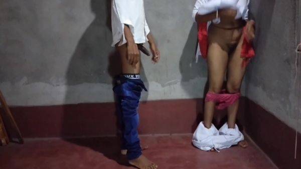 Indian Village Student 18+ Girls New Viral Video - desi-porntube.com - India on poweredporn.com