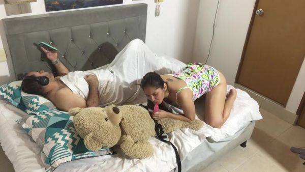 Teddy Bear In I Fuck My Next To My Stepfather - hotmovs.com on poweredporn.com