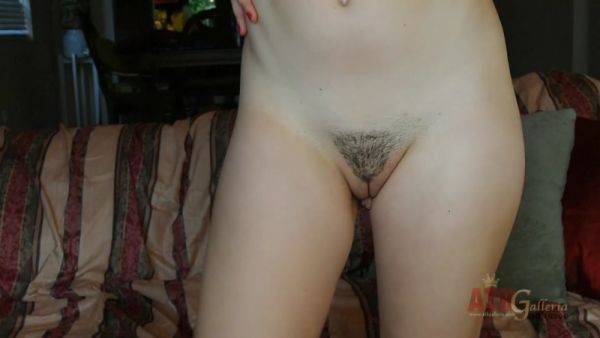 Super horny babe fingering her wet pussy - hotmovs.com - Usa on poweredporn.com