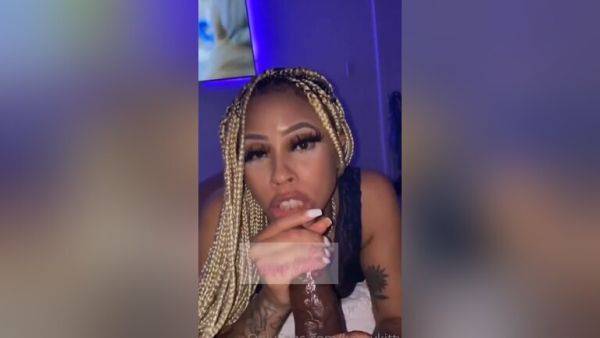 Kitty Giving Head - hclips.com on poweredporn.com