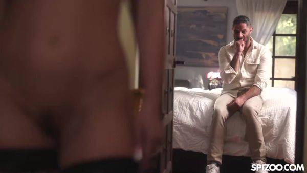 Beautiful Jennifer White Bouncing Ass While Fucking - hotmovs.com on poweredporn.com