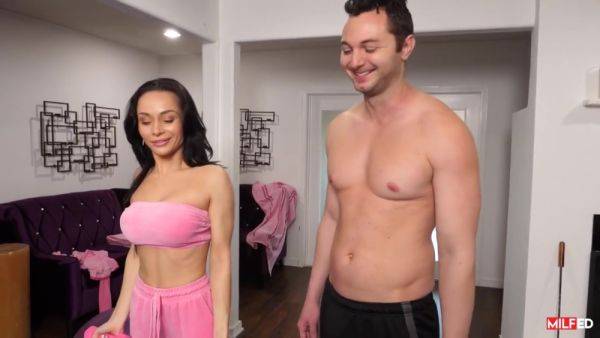 Horny Cougar Hardcore Adult Video - videomanysex.com on poweredporn.com