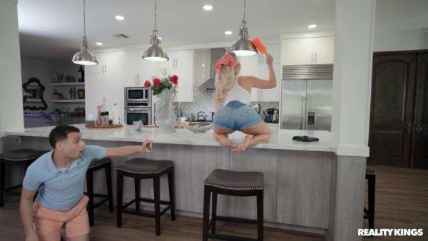 Libidinous Blonde Milf Heart-stopping Adult Clip - videomanysex.com on poweredporn.com