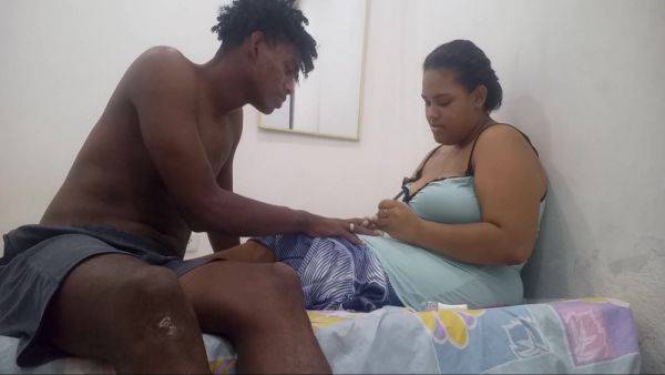 Hindi Sex - He Couldnt Wait While I Did His Nails And He Ended Up Eating My Pussy Very Delicious - desi-porntube.com - India on poweredporn.com