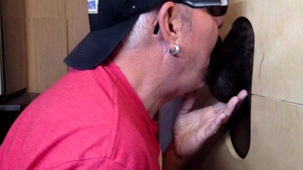 IR gloryhole DILF sucks and gets nailed - drtuber.com on poweredporn.com