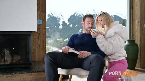 Insatiable Blonde Candee Licious Gets Treated To Vacay Dp Threesome - videomanysex.com on poweredporn.com