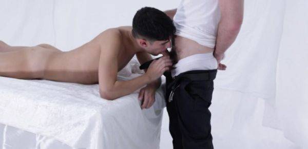 Lucky Twink Sucks And Fucks The Tight Asshole - inxxx.com on poweredporn.com