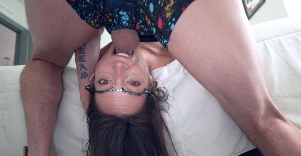 Throated beauty is set to smash some in her wet pussy too - alphaporno.com on poweredporn.com