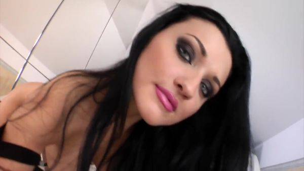 The Good Whore Alien Penetrates All The Cocks Of Lauro - upornia.com on poweredporn.com