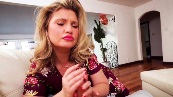 Golddigger stepmom wants to try anal sex - drtuber.com on poweredporn.com