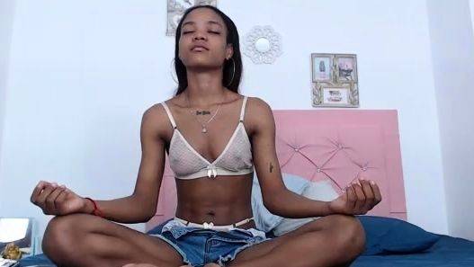 Black and ebony babes get a stiff dick - drtuber.com on poweredporn.com