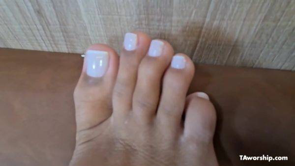 Racy foot ladies - Taworship - hotmovs.com on poweredporn.com