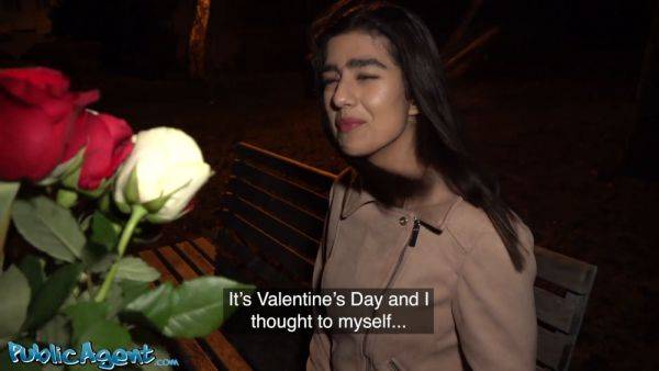 Pakistani teen with a hairy stomach gets pounded hard in hotel room - sexu.com - India - Pakistan on poweredporn.com