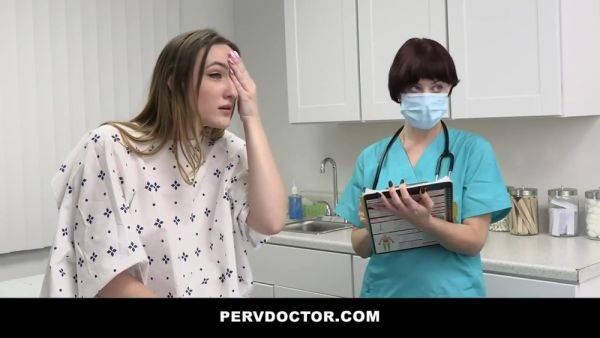 Everly Haze Needs Doctors Help With Back Pain - videomanysex.com on poweredporn.com