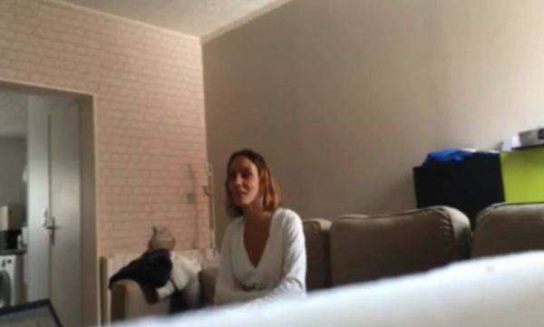 Il met sa vidéo avec son amante sur le net - txxx.com - France on poweredporn.com