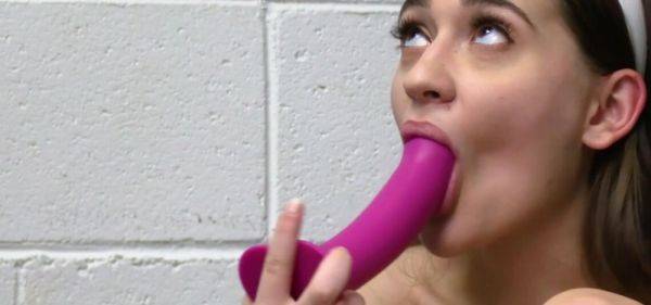 Shoplifter Is Forced To Suck A Big Dick - inxxx.com on poweredporn.com
