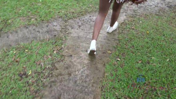 Virtual Vacation In Hawaii With Yara Skye 7/11 - hotmovs.com on poweredporn.com