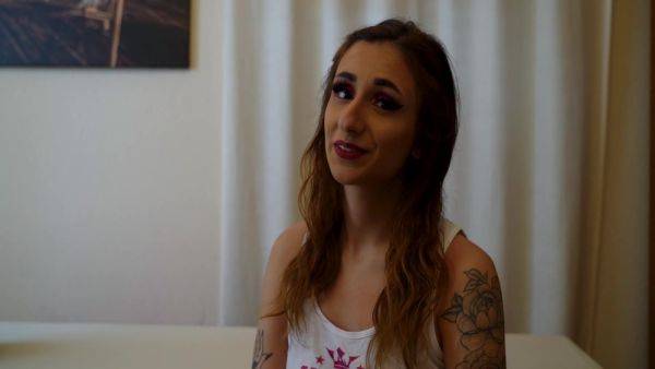 Make Me! - desi-porntube.com on poweredporn.com