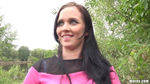 Joanna Fucks In Public For Money - hotmovs.com on poweredporn.com