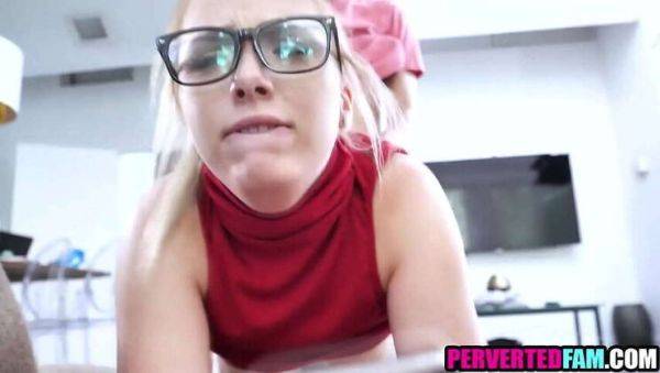 Stepsister Allows Stepbrother to Use Her Body for Chores - veryfreeporn.com on poweredporn.com