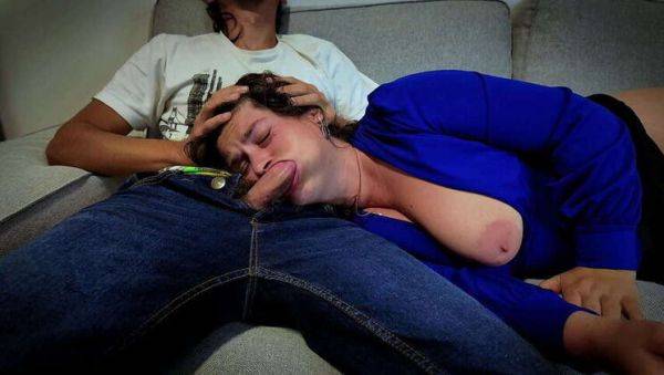 Stepson Fulfills Step-Mom's Blowjob Craving! - porntry.com - Spain on poweredporn.com