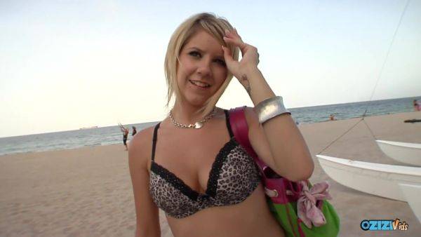 Flirting With Tessa Taylor Leads Her Back At Their Place Where She Starts Craving Penetration - videomanysex.com on poweredporn.com