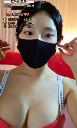 Amateur asian teen licks ass and sucks cock - drtuber.com on poweredporn.com