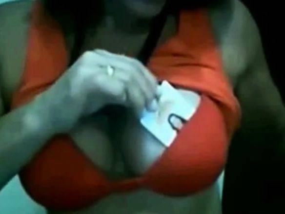 Linda Mature 48 anos (new masturbation) - drtuber.com on poweredporn.com