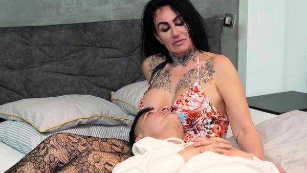 AGEDLOVE Sex in bed instead of rest - drtuber.com on poweredporn.com