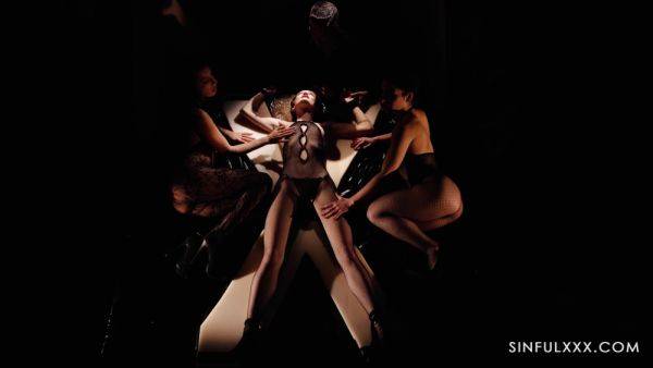 Erotic midnight oral perversions for lesbians with dirty desires - xbabe.com on poweredporn.com